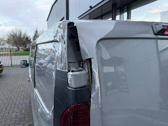 Renault Trafic Renault Trafic L1H1 1.6 dCi 145 Energy Confort DC 2.9T schade airco cruise picture 16