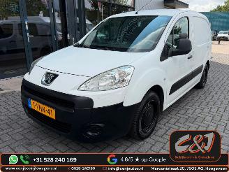 begagnad bil bedrijf Peugeot Partner  2010/5