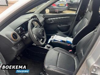 Dacia Spring Comfort Plus (Orange Pack) 27 kWh Leder Clima Navi Cruise picture 15