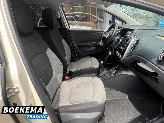 Renault Captur 0.9 TCe Expression Keyless Airco Cruise Trekh. picture 32