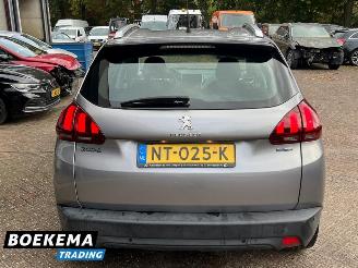 Peugeot 2008 1.2 PureTech Automaat Navi Cruise PDC picture 11