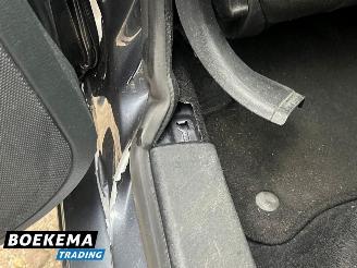 Skoda Octavia Combi 1.2 TSI Ambition Xenon Cruise Airco picture 11