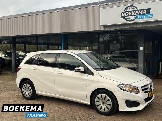 skadebil auto Mercedes B-klasse 220 d Ambition Automaat Airco Cruise PDC 2019/11