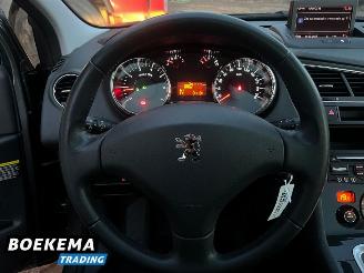 Peugeot 5008 1.6 THP ST Aut Panorama Navigatie Climate Cruise PDC Glazen dak picture 22