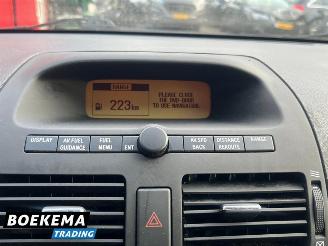 Toyota Avensis 1.8 VVTi Linea Luna Climate Trekhaak picture 27