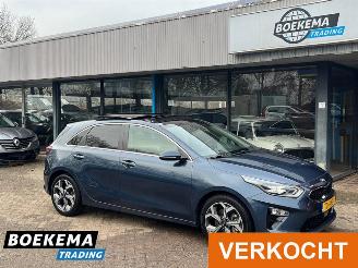 uszkodzony samochody osobowe Kia Ceed 1.4 T-GDi Executive 140PK Aut Leer Pano JBL Keyless Stoel/Stuurverw. Camera 2018/7