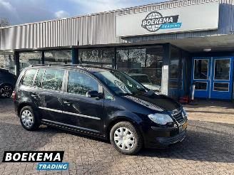 Schadeauto Volkswagen Touran 1.4 TSI 140PK Business Navigatie Cruise Climate 2007/5