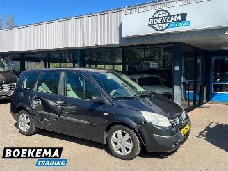 Damaged car Renault Grand-scenic 1.6-16V 7-Persoons Climate Cruise 2006/9