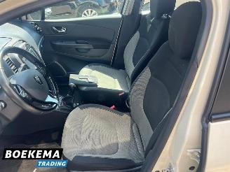 Renault Captur 0.9 TCe Authentique Stoelverwarming Navi Cruise picture 19