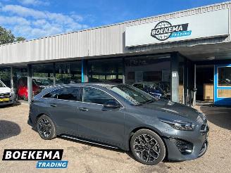 Schadeauto Kia Proceed pro cee'd 1.5 T-GDi GT-Line Keyless Camera Stoel/Stuurverwarming 2024/8