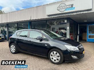 Schadeauto Opel Astra 1.3 CDTi S/S Edition Cruise Airco NAP 2012/1