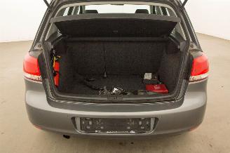 Volkswagen Golf 1.6 TDI Navi picture 28