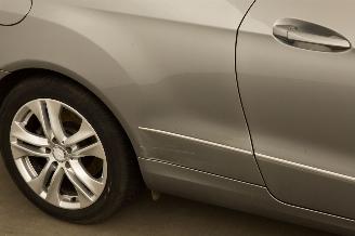 Mercedes E-klasse E200 Coupé Motorschade picture 32