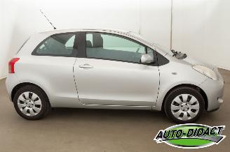 Toyota Yaris 1.0 VVTi + Airco picture 32