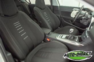 Peugeot 308 1.6 THP Allure Pano Clima Navi picture 17