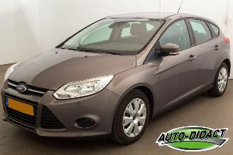 Voiture accidenté Ford Focus 1.0 Airco Navi EcoBoost Lease Trend 2012/6