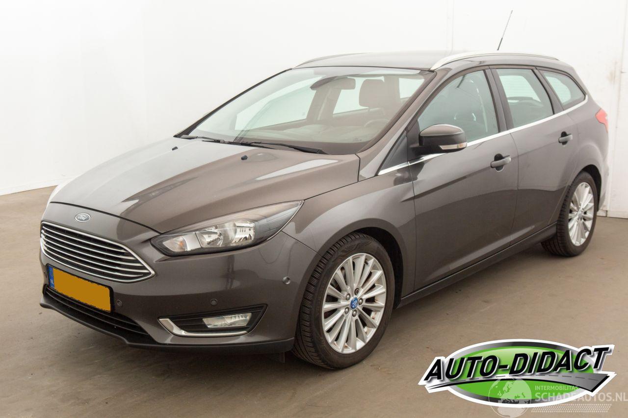 Ford Focus 1.5 Clima Navi Titanium Edition