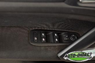 Peugeot 308 1.2 PureTech Clima Navi Pano Camera Blue Lease Executive picture 11