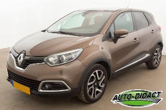 skadebil auto Renault Captur 1.2 TCe Automaat Clima Navi Dynamique 2015/1