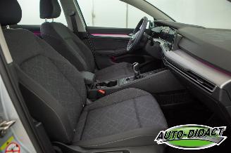 Volkswagen Golf 1.0 TSI 3129 km Clima Navi Camera Life Business picture 19