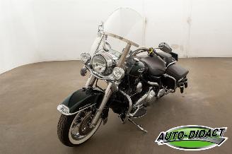 krockskadad bil motor Harley-Davidson Road King Classic 13.775 km 2007/5