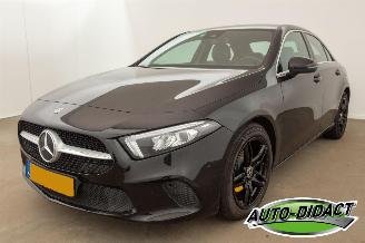 krockskadad bil auto Mercedes A-klasse 180 Automaat Digi Dash MOTORSCHADE Business Solution Luxury 2022/6