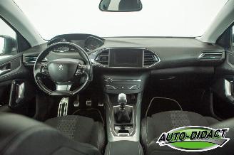 Peugeot 308 1.6 BlueHDi Clima Navi Camera Feline picture 22