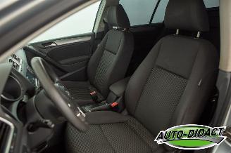 Volkswagen Golf 1.6 TDI Navi Clima picture 25