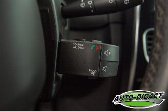 Renault Clio 0.9 TCe Limited Airco Navi picture 20