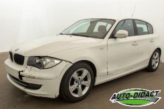Damaged car BMW 1-serie 116i 90kw 93.407 km Airco 2011/3