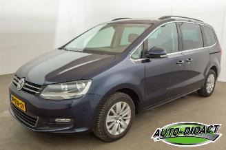 krockskadad bil auto Volkswagen Sharan 1.4 TSI Automaat 7p. Navi Clima Comfortline 2015/6