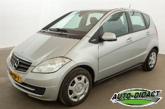 krockskadad bil auto Mercedes A-klasse A160 Airco BlueEFFICIENCY Business Class 2011/4