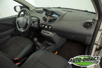 Renault Twingo 1.2 16V Airco Collection picture 16