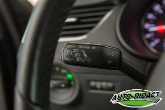 Skoda Octavia 1.6 TDI Navi Clima Greentec Ambition picture 16