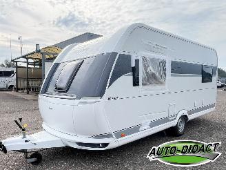 krockskadad bil caravan Hobby  495 UL 2024/4