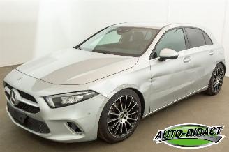 Vaurioauto  passenger cars Mercedes A-klasse A180d Automaat Navi Camera Cima 2019/2