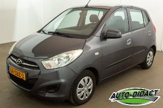 Vaurioauto  passenger cars Hyundai I-10 1.1 i-Drive Airco Cool 2011/9