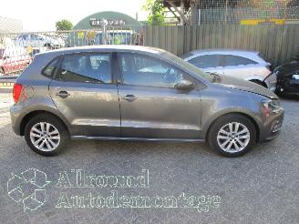 Volkswagen Polo Polo V (6R) Hatchback 1.2 TSI 16V BlueMotion Technology (CJZC(Euro 6))=
 [66kW]  (02-2014/10-2017) picture 8