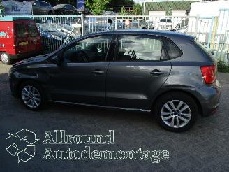 Volkswagen Polo Polo V (6R) Hatchback 1.2 TSI 16V BlueMotion Technology (CJZC(Euro 6))=
 [66kW]  (02-2014/10-2017) picture 9