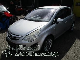 Sloopauto Opel Corsa Corsa D Hatchback 1.4 16V Twinport (A14XER(Euro 5)) [74kW]  (12-2009/0=
8-2014) 2012
