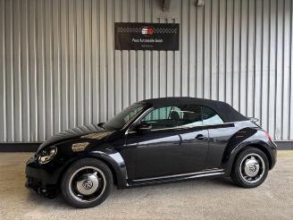 Auto incidentate Volkswagen Beetle Cabriolet Design BMT Bi-Xenon / Navi 2015/2