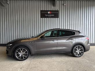voitures voitures particulières Maserati Levante GranSport Diesel Panorama / Luft 2016/10