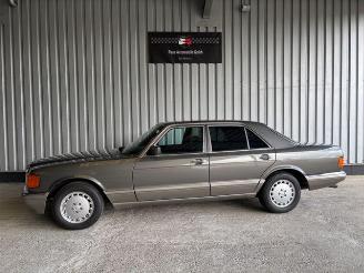 Vaurioauto  passenger cars Mercedes 500-serie  1990/11