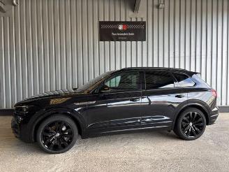 uszkodzony samochody osobowe Volkswagen Touareg 3.0 TDI R-Line 4Motion Panorama 2020/2