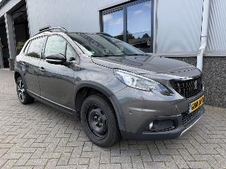 krockskadad bil auto Peugeot 2008 1.2 PureTech GT-Line Automaat. 2019/9