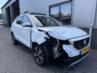  MG ZS EV Luxury 45 kWh 2020/8