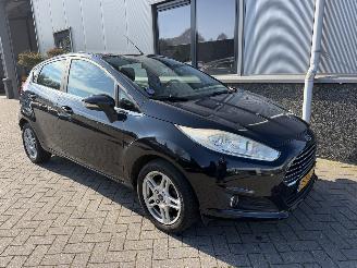 Vaurioauto  passenger cars Ford Fiesta 1.0 EcoBoost Titanium 7-XPH-04. 2014/9