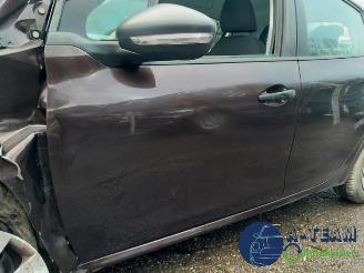 Peugeot 208 208 I (CA/CC/CK/CL), Hatchback, 2012 / 2019 1.0 Vti 12V PureTech picture 14