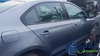 Volkswagen Jetta Jetta IV (162/16A), Sedan, 2010 / 2017 1.2 TSI picture 10