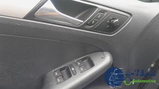 Volkswagen Jetta Jetta IV (162/16A), Sedan, 2010 / 2017 1.2 TSI picture 26